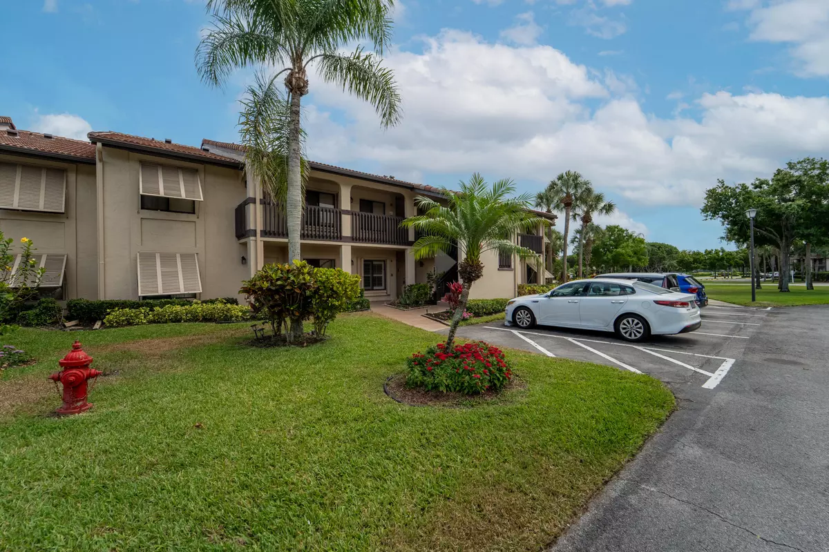 Boynton Beach, FL 33437,10107 Mangrove DR 105