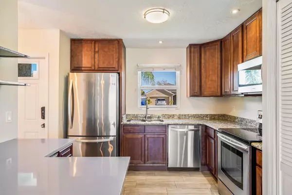 Sebastian, FL 32958,925 Jamaica AVE