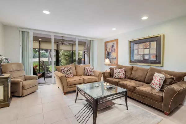 Lake Worth, FL 33467,4801 Esedra CT 104