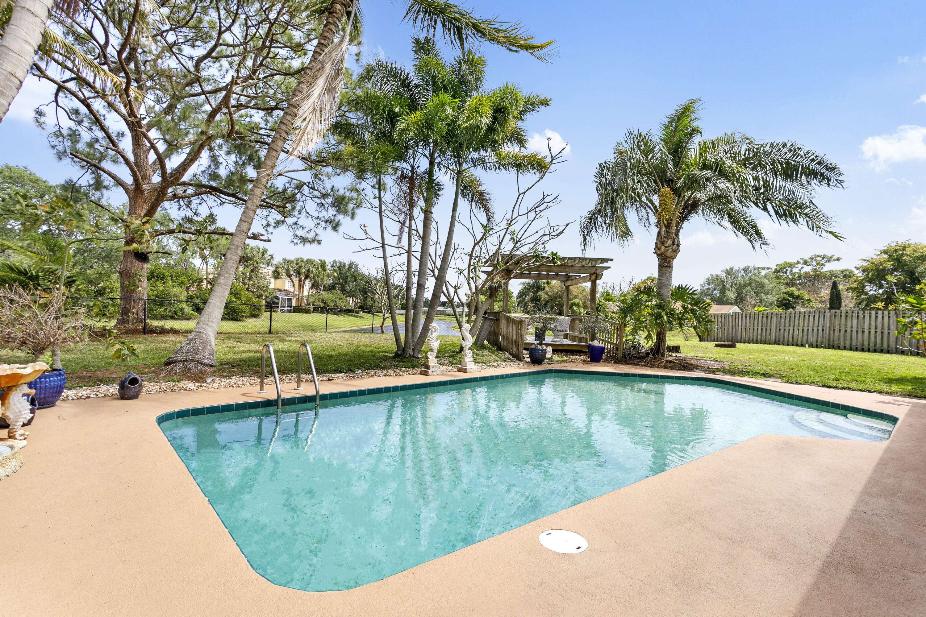 Palm Beach Gardens, FL 33418,4325 Magnolia ST