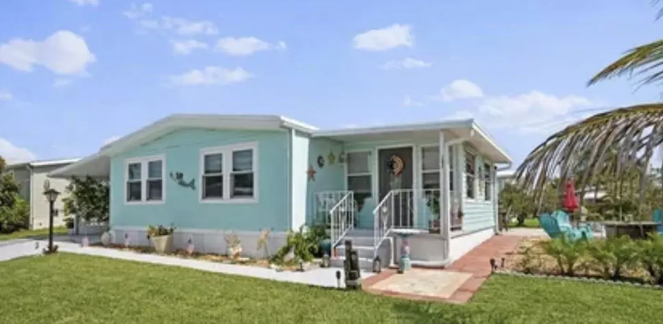 Jensen Beach, FL 34957,162 S Warner DR