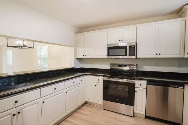 Delray Beach, FL 33484,5458 Via Delray 110