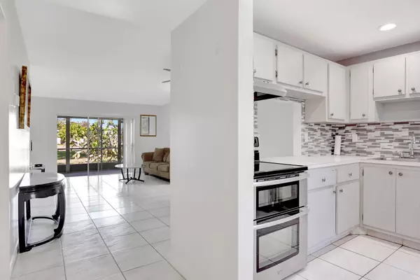 Margate, FL 33063,7355 NW 4th PL 101