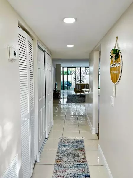 4501 Fountains Dr DR 106, Lake Worth, FL 33467