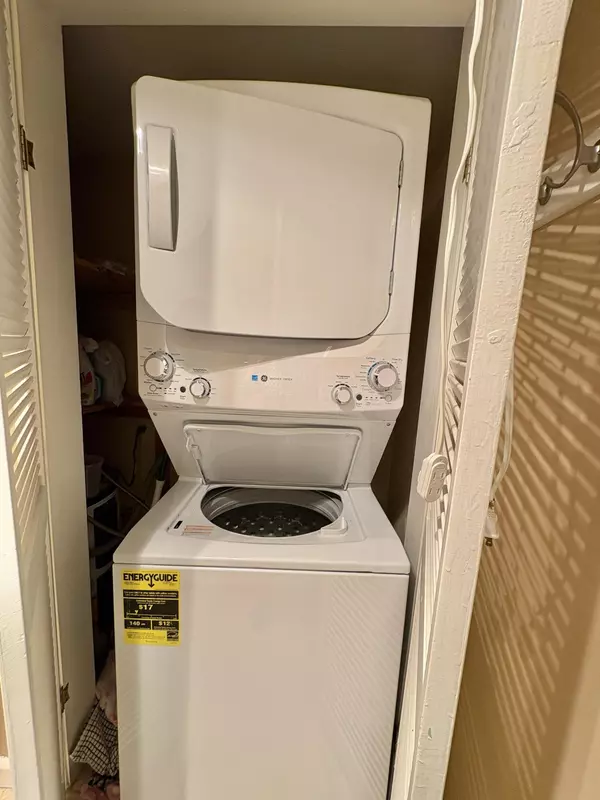 West Palm Beach, FL 33417,160 Plymouth V