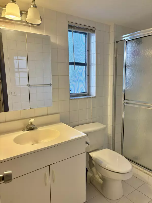 West Palm Beach, FL 33417,160 Plymouth V