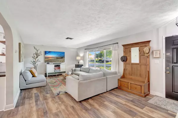 Lake Worth, FL 33467,7828 St Andrews RD