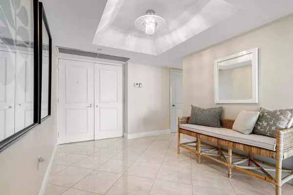 Singer Island, FL 33404,5080 N Ocean DR 6c