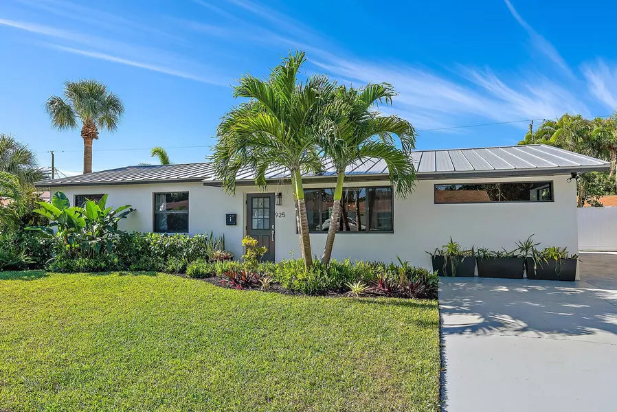 925 Lighthouse DR, North Palm Beach, FL 33408