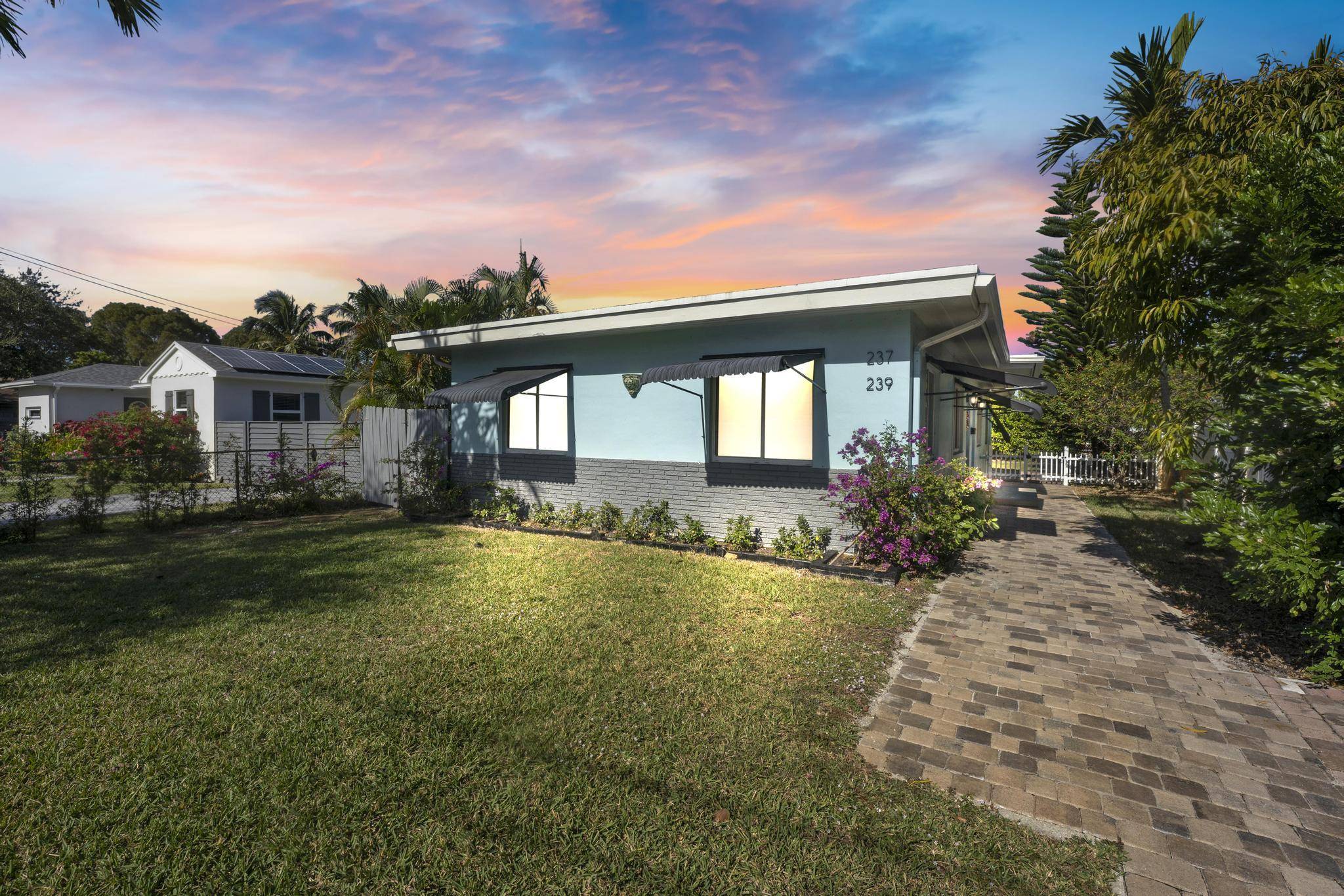 237 NE 12th ST 2, Delray Beach, FL 33444