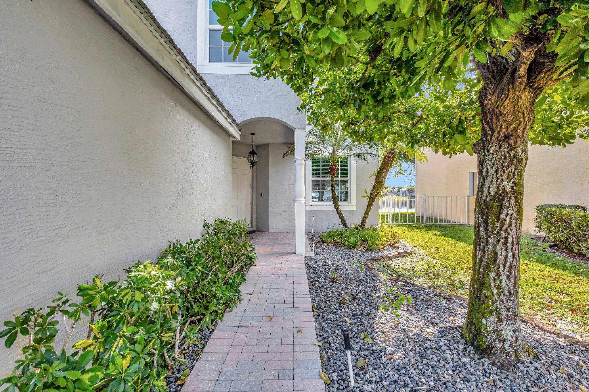 Royal Palm Beach, FL 33414,110 Hamilton TER