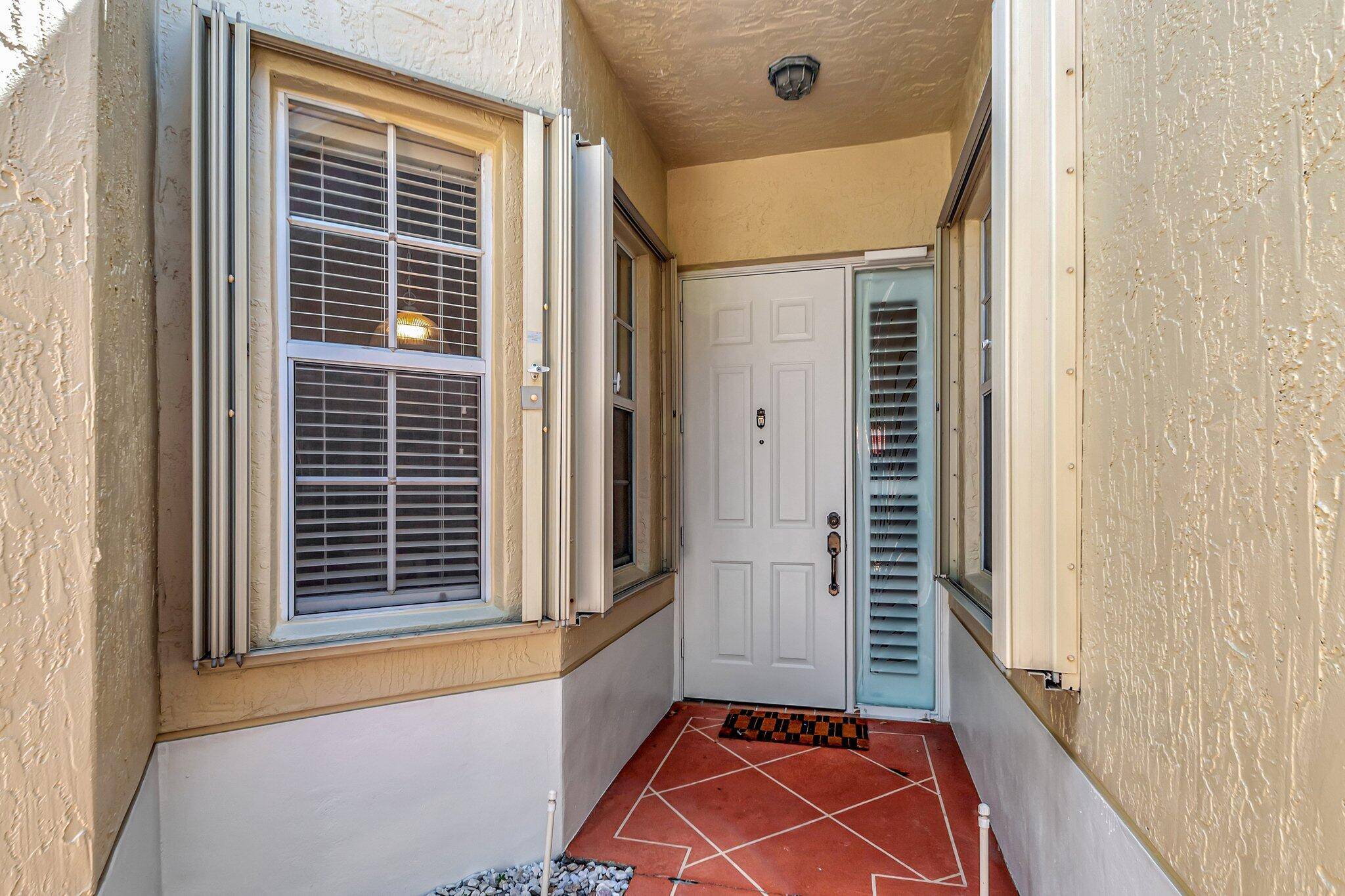 Delray Beach, FL 33484,6272 Petunia RD