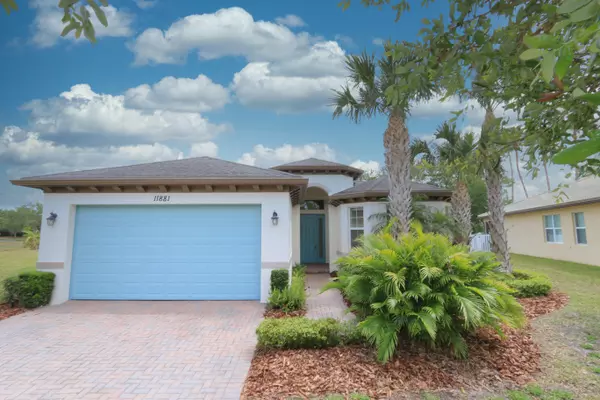 11881 SW Crestwood CIR, Port Saint Lucie, FL 34987