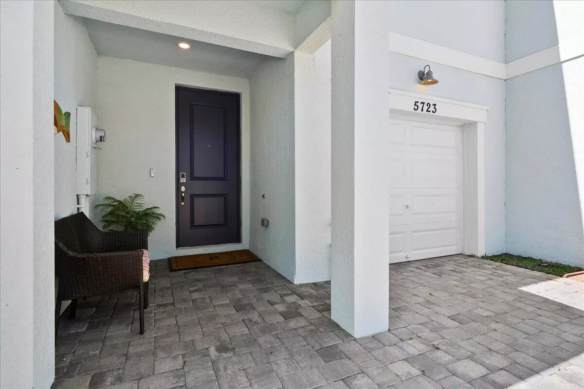 Stuart, FL 34997,5723 SE Edgewater CIR