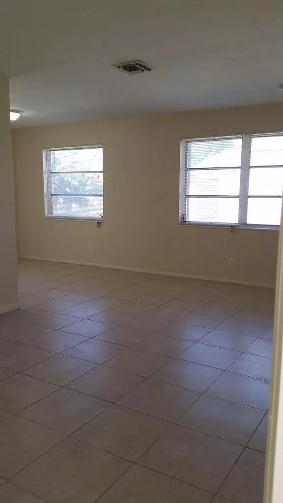 Riviera Beach, FL 33404,1230 W 23rd ST