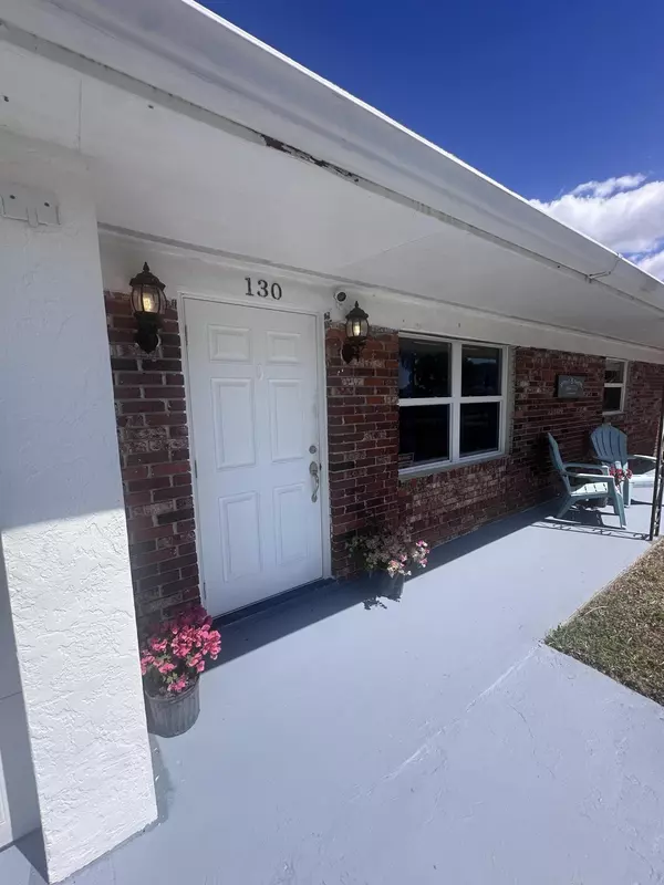 Lake Worth, FL 33467,130 W Pine Tree AVE
