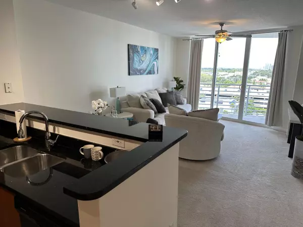 West Palm Beach, FL 33401,1551 N Flagler (Annual Or Seasonal) DR 1106