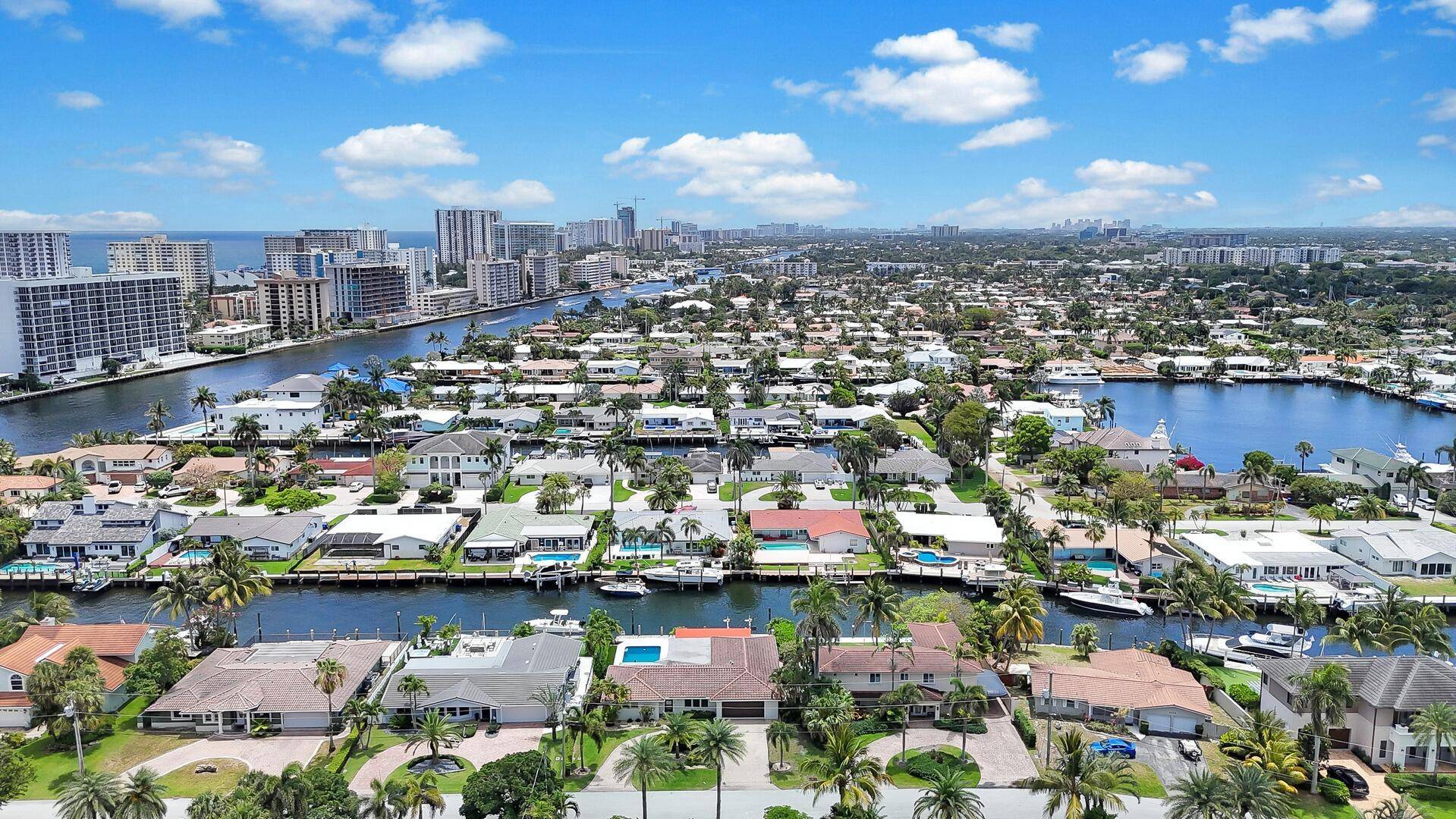 2724 NE 10th ST, Pompano Beach, FL 33062