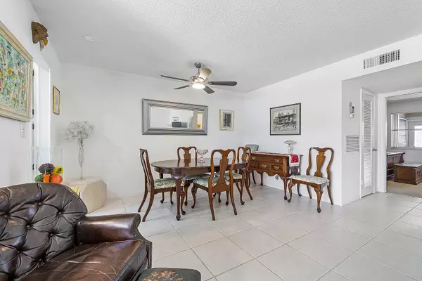Delray Beach, FL 33445,232 High Point Ct W C