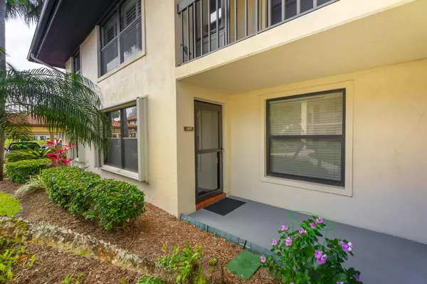 Stuart, FL 34997,331 SW South River DR 107