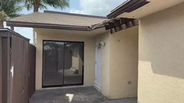 Palm Springs, FL 33461,1403 Waterview CIR