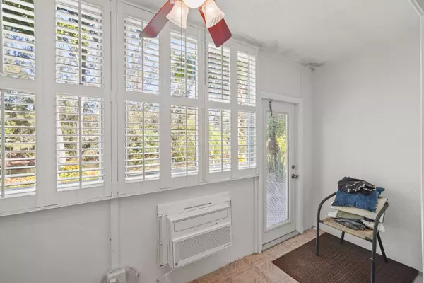 Deerfield Beach, FL 33442,390 Durham CIR M