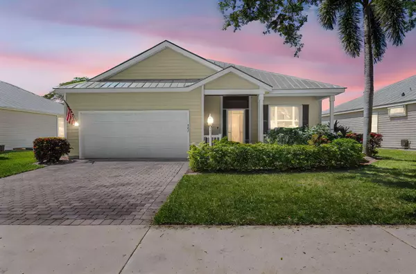 Port Saint Lucie, FL 34983,543 NE Canoe Park CIR