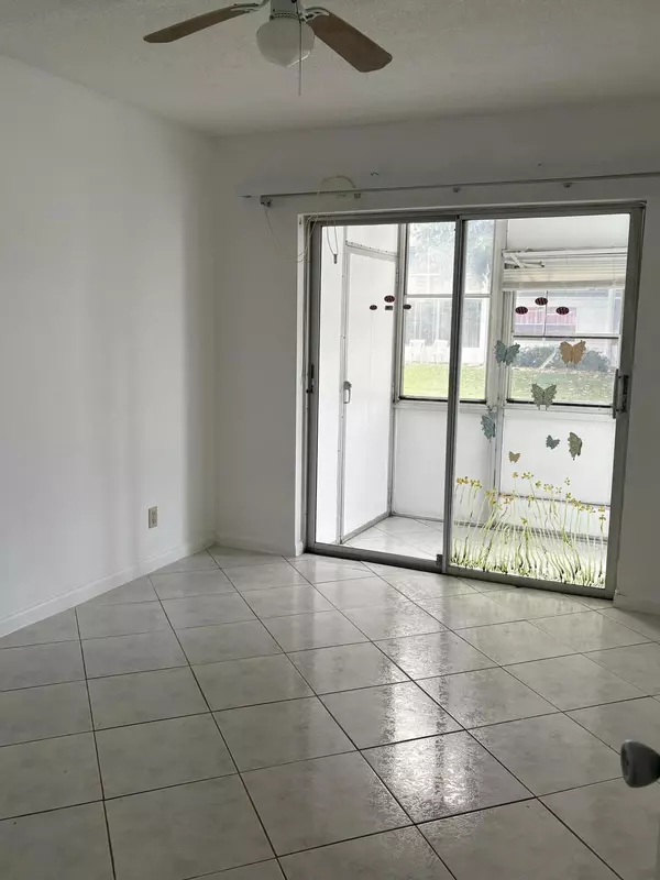 West Palm Beach, FL 33417,157 Andover G