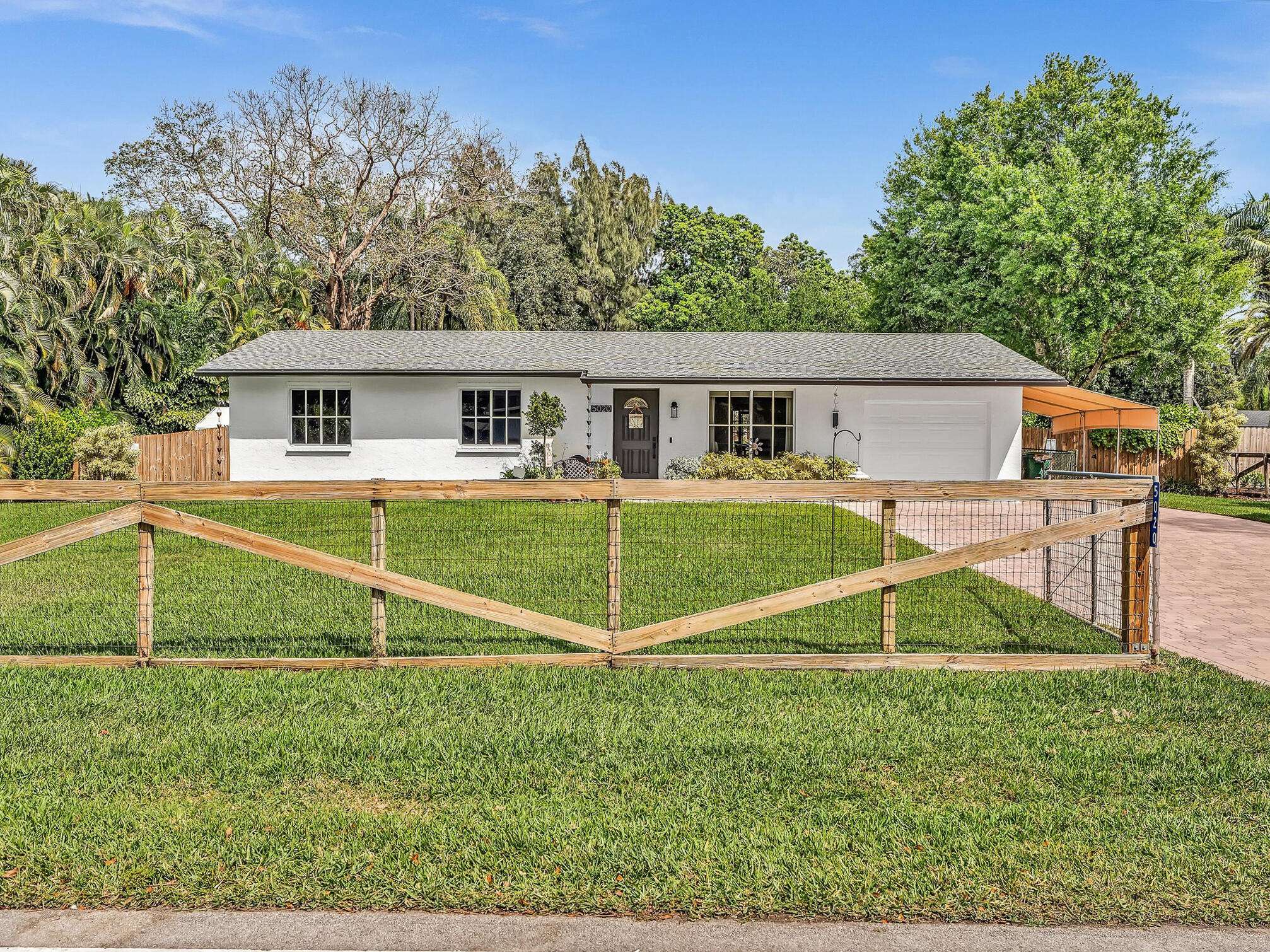 5020 SW 188th AVE, Southwest Ranches, FL 33332