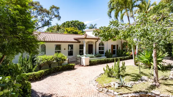 Boca Raton, FL 33486,898 Azalea ST