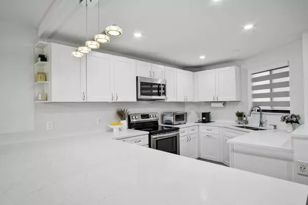 Hutchinson Island, FL 34949,2400 S Ocean DR 3836