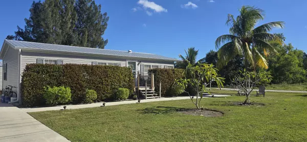 5005 SE Chris AVE, Stuart, FL 34997