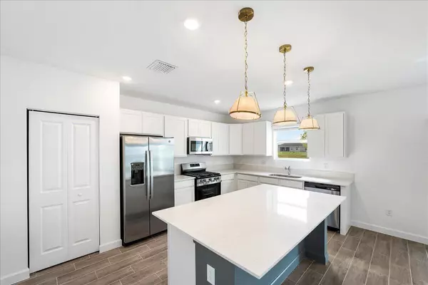 Port Saint Lucie, FL 34987,6338 NW Windwood WAY