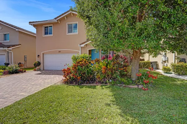 Haverhill, FL 33415,841 Palm Tree LN