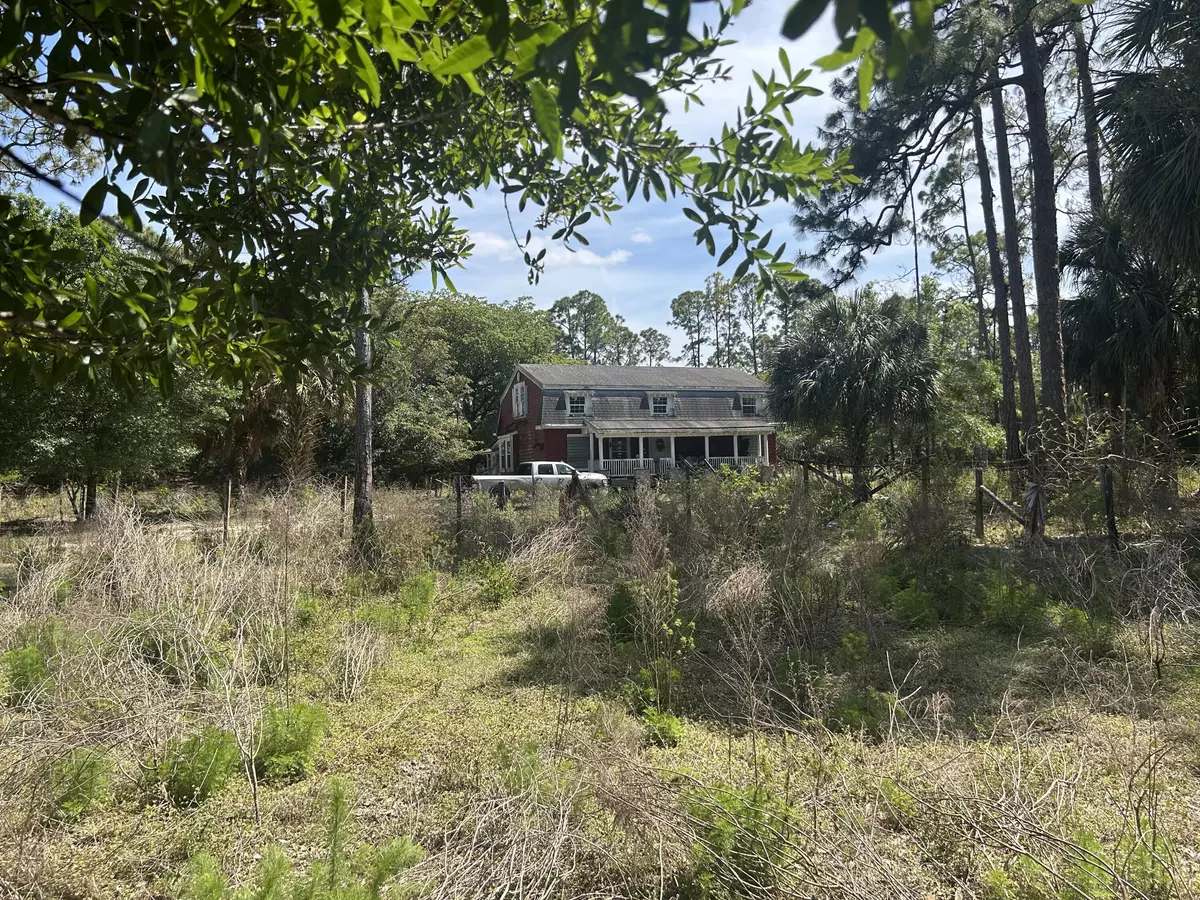 Loxahatchee, FL 33470,4810 Windmill RD