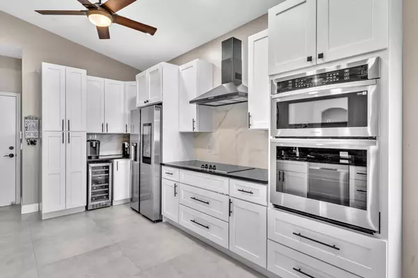 9989 Torino DR Lake Worth, FL 33467