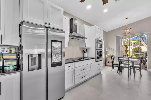 9989 Torino DR Lake Worth, FL 33467