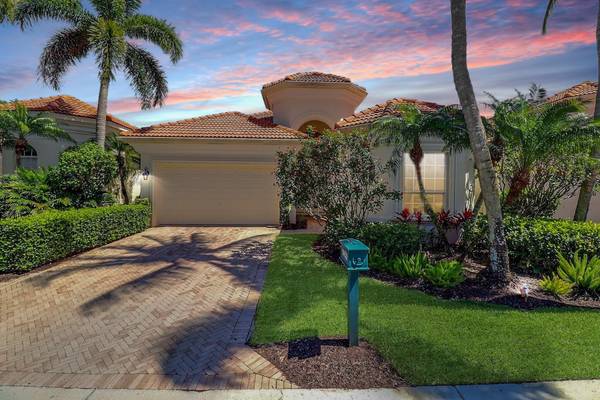 8452 Legend Club DR, West Palm Beach, FL 33412