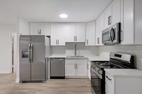 Greenacres, FL 33463,4251 Centurian CIR