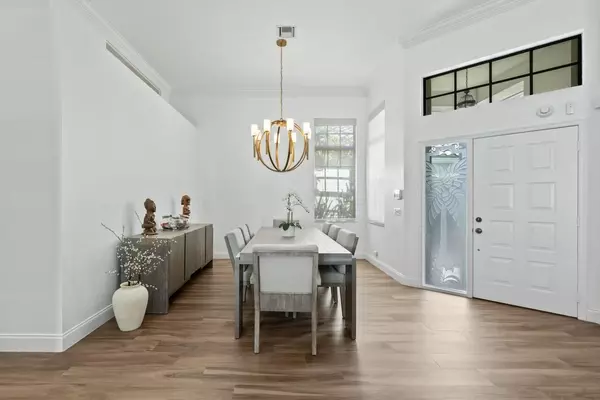 Boca Raton, FL 33496,2437 NW 64th ST