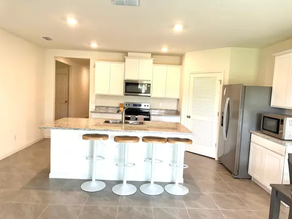Fort Pierce, FL 34945,443 Seafoam CIR