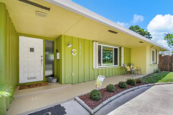 Lake Worth Beach, FL 33461,3412 Lake Osborne DR