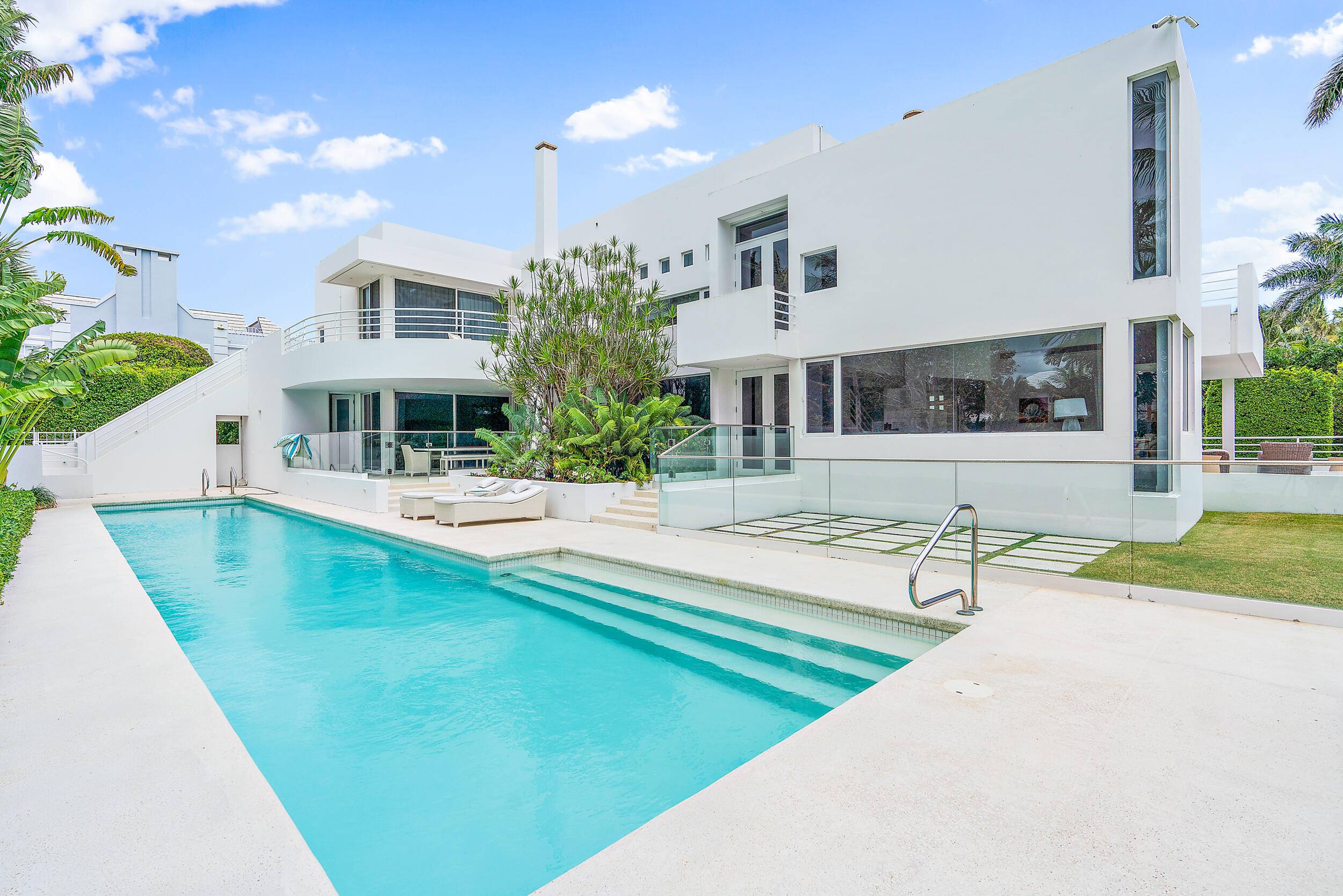 1600 N Ocean BLVD, Palm Beach, FL 33480