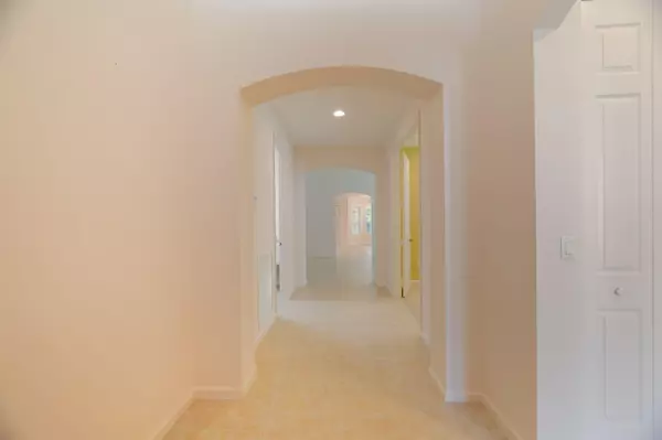 Boynton Beach, FL 33472,6838 Southport DR