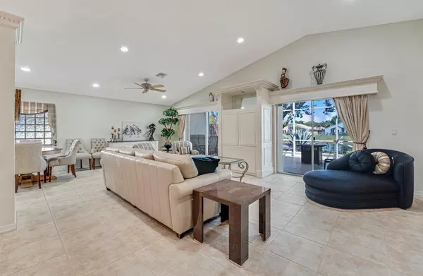 Boynton Beach, FL 33472,8095 Duomo CIR