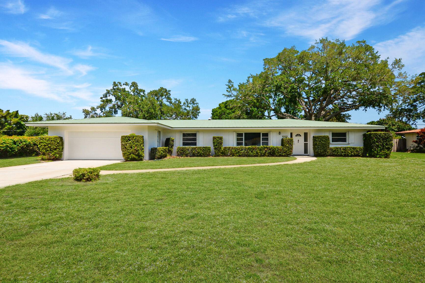 1034 Grandview BLVD, Fort Pierce, FL 34982