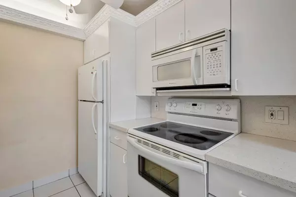 Boca Raton, FL 33434,1047 Guildford C