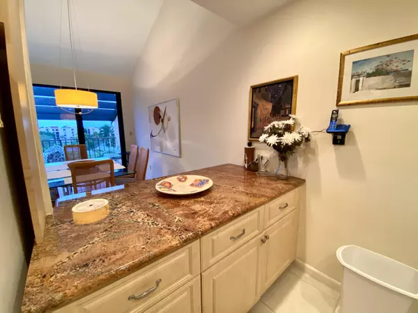 Delray Beach, FL 33444,755 Dotterel RD 1510