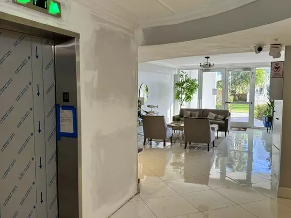 Highland Beach, FL 33487,3212 S Ocean BLVD 902-A