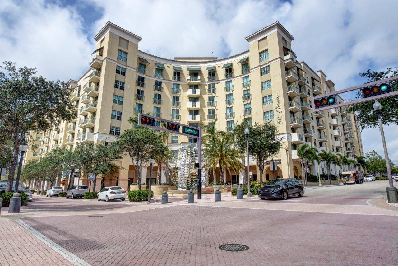 West Palm Beach, FL 33401,610 Clematis ST 638